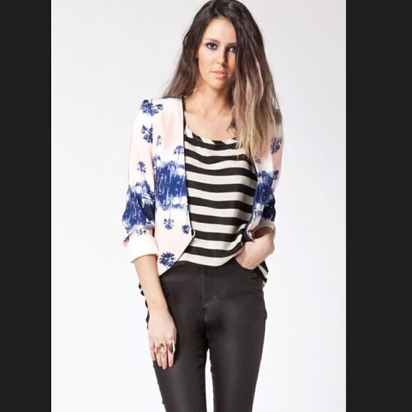 FINDERS Keepers Navy Palm Tree print blazer jacket - Picture 2 of 4